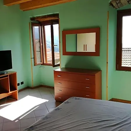 Casa Tarcisio * Faggeto Lario